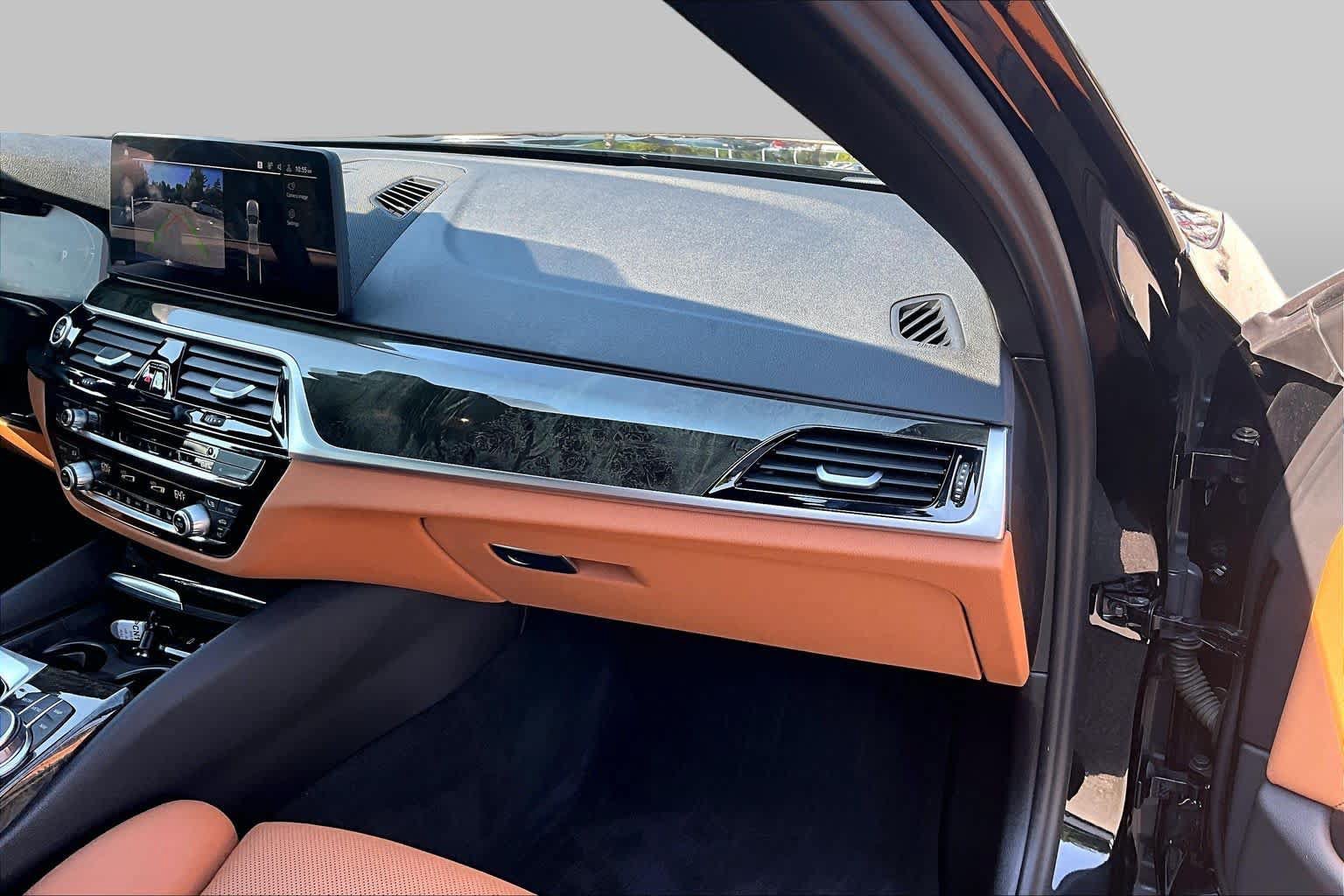 Used 2023 BMW 540i w/ Premium Package RWD image 18