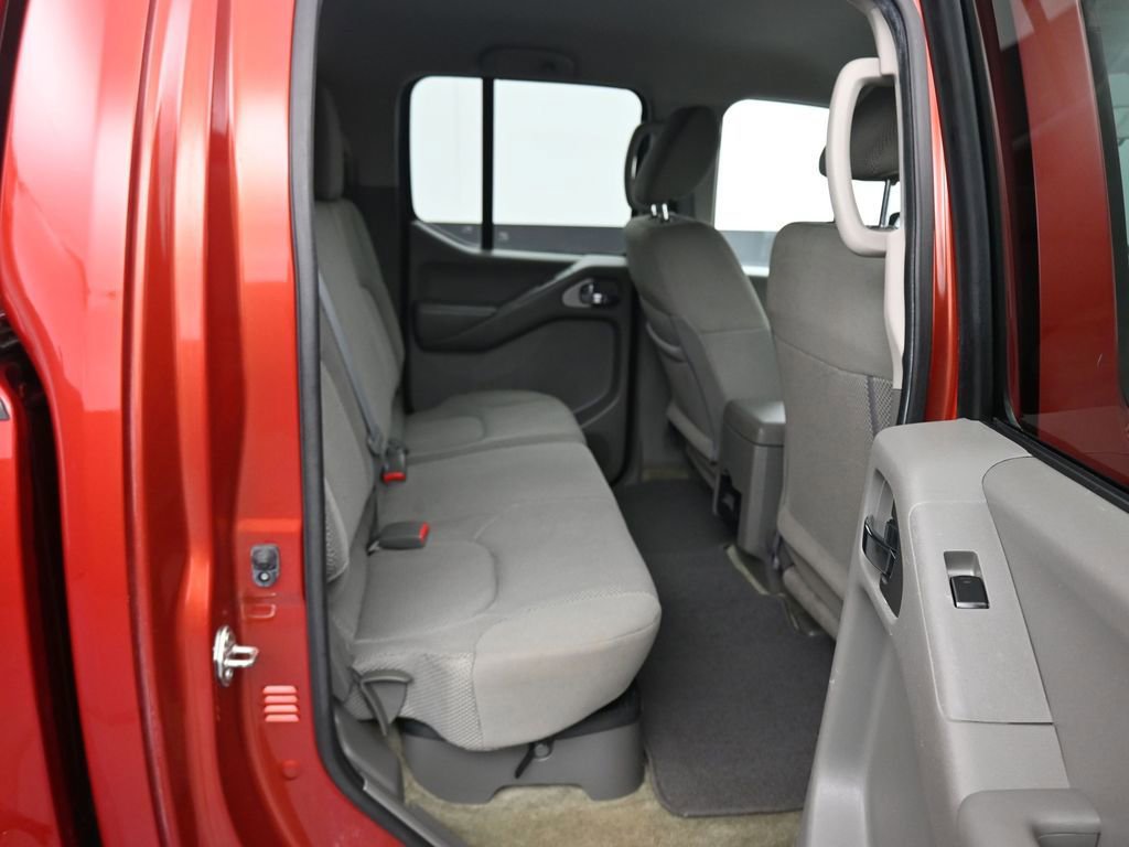 Used 2017 Nissan Frontier SV AWD/4WD image 30