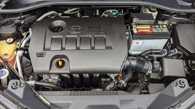 Used 2019 Toyota C-HR XLE image 30