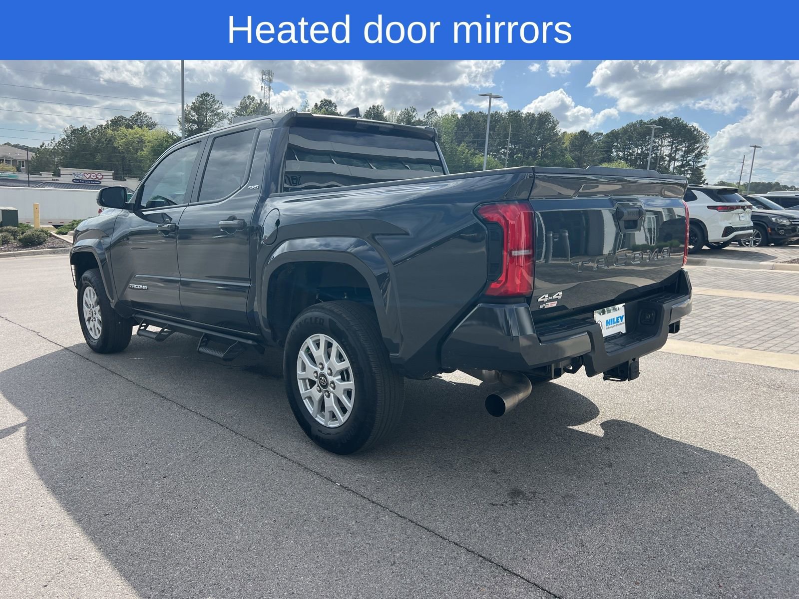 Used 2025 Toyota Tacoma SR5 image 9