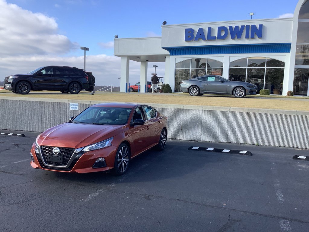 Used 2021 Nissan Altima 2.5 SR image 3