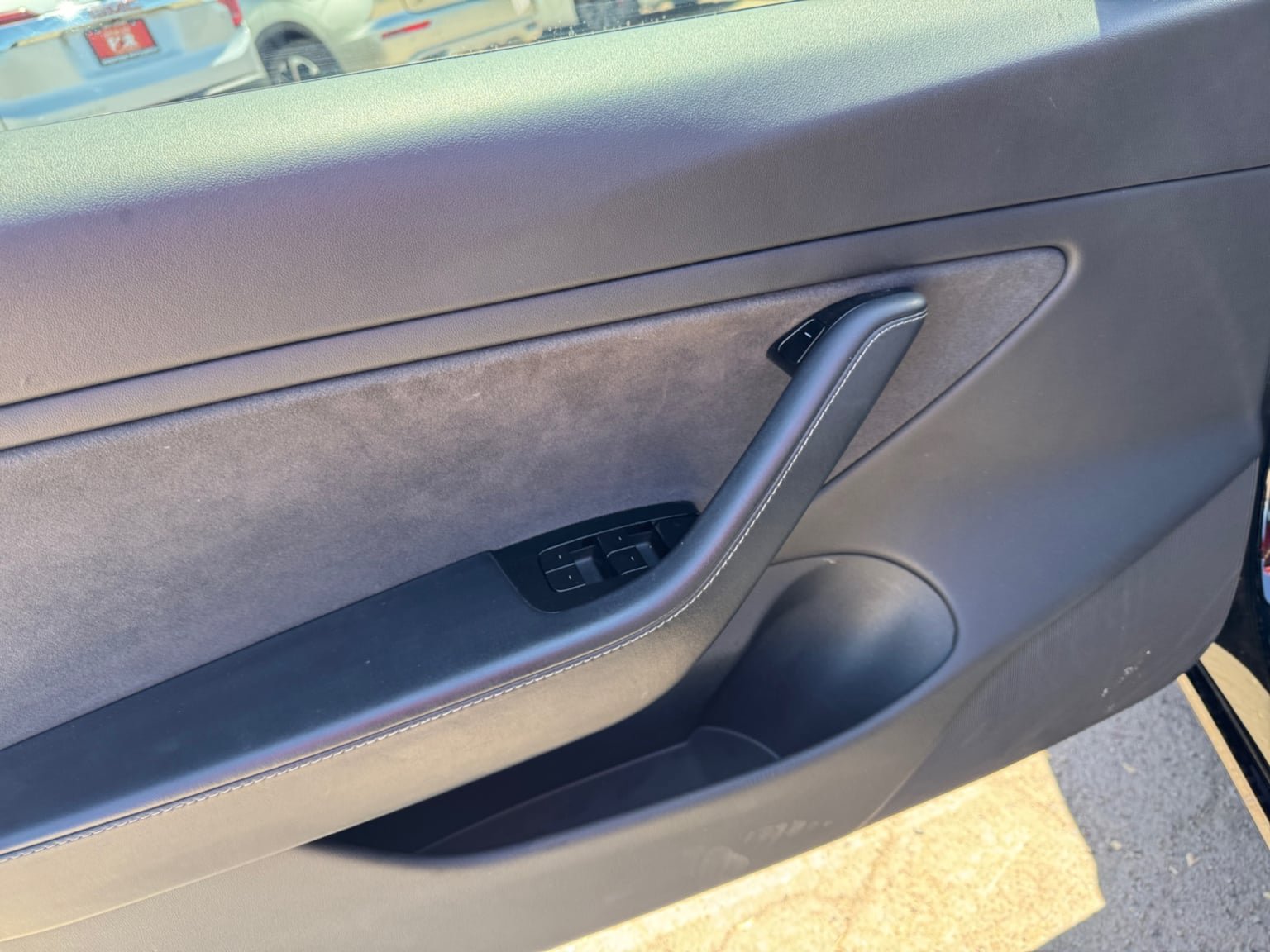 Used 2018 Tesla Model 3 Mid Range RWD image 11