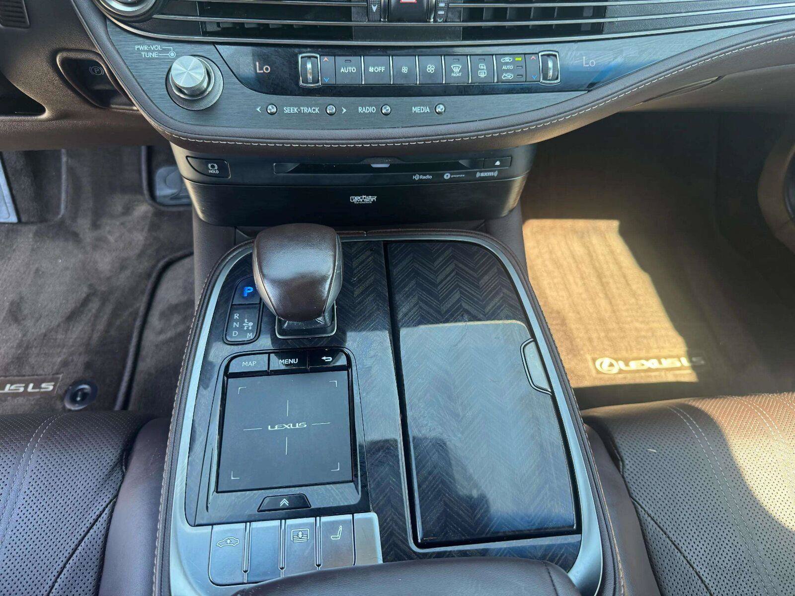 Used 2018 Lexus LS 500 AWD w/ Luxury Package image 30
