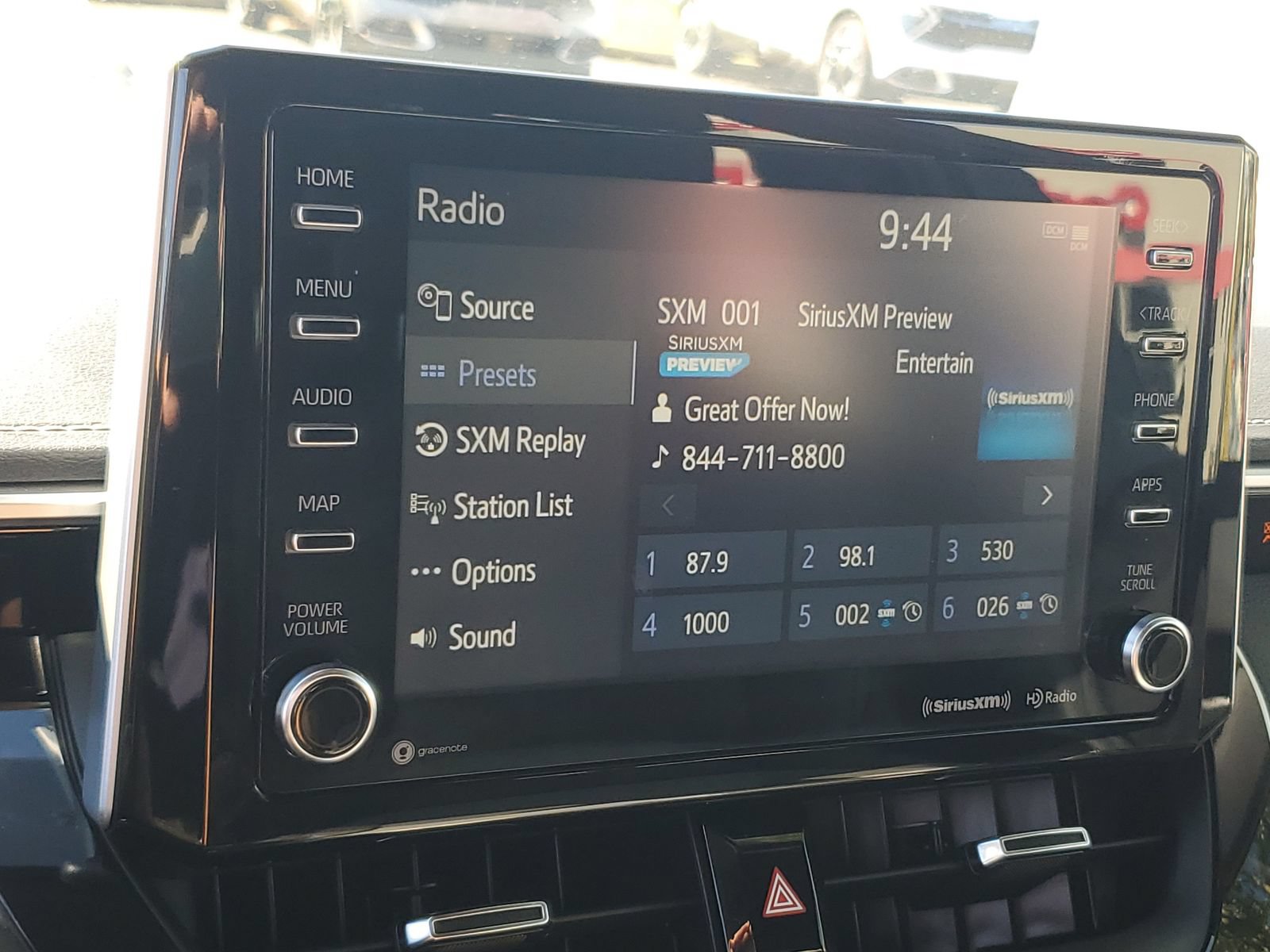Used 2020 Toyota Corolla XSE FWD image 25