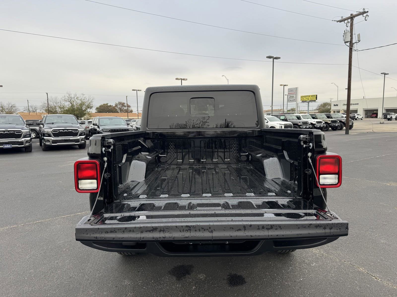 New 2026 Jeep Gladiator Sport image 30