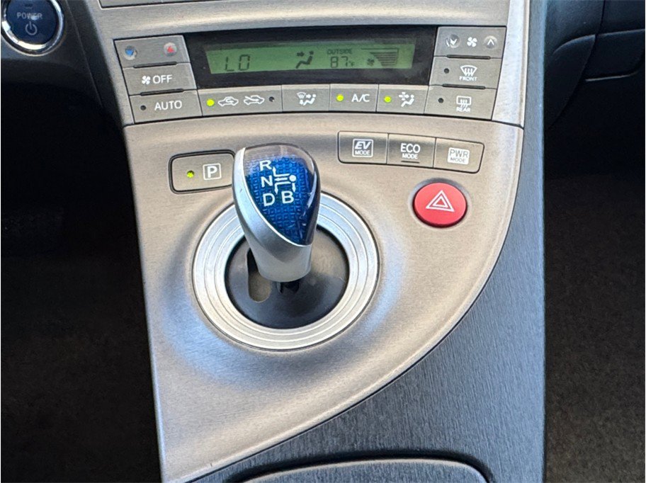 Used 2015 Toyota Prius Four FWD image 11