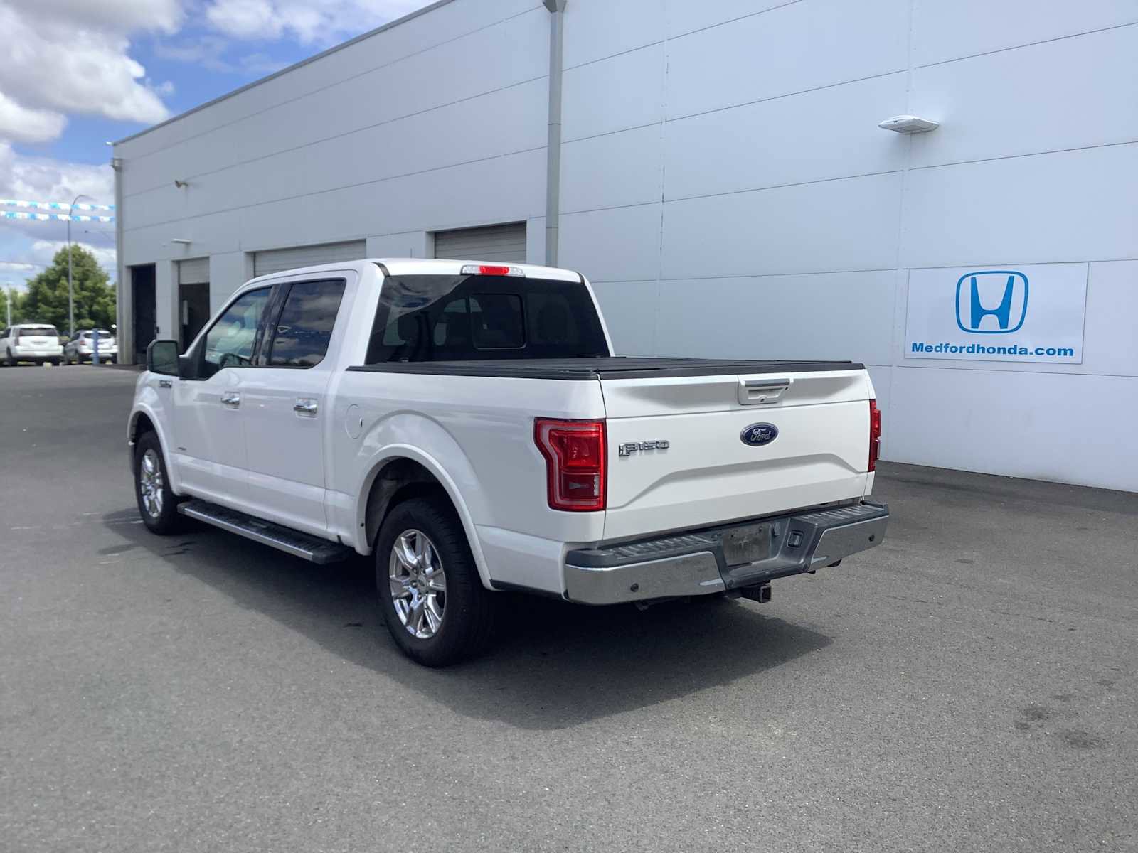 Used 2016 Ford F150 Lariat w/ Equipment Group 502A Luxury RWD image 3