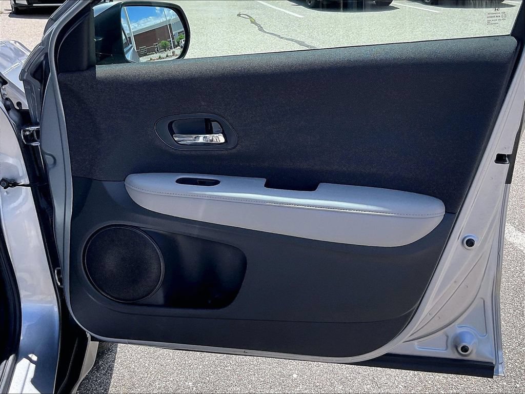 Certified 2019 Honda HR-V LX image 12