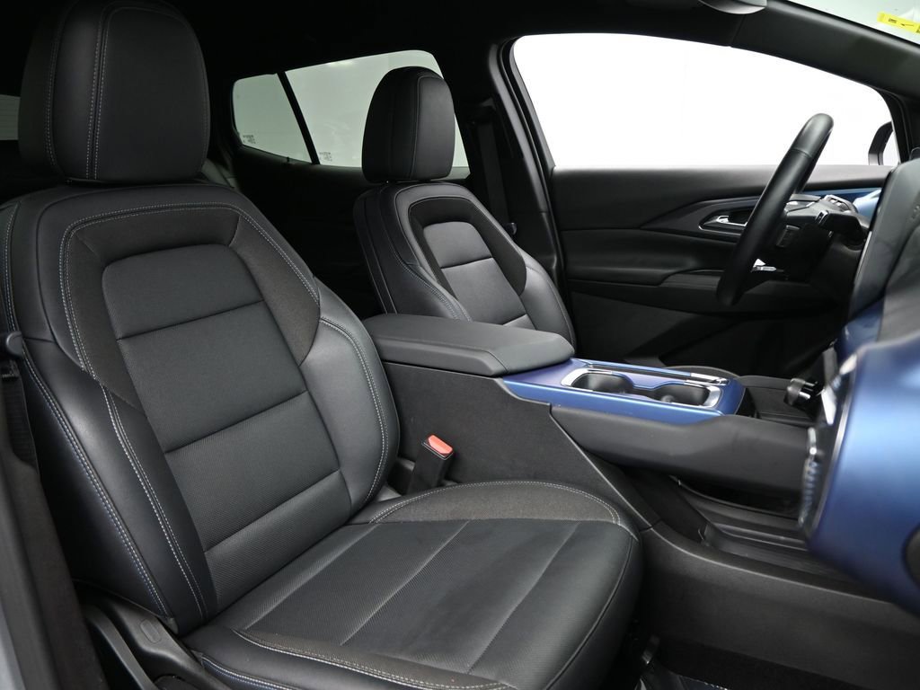 Used 2025 Chevrolet Equinox EV LT w/ Convenience Package image 19