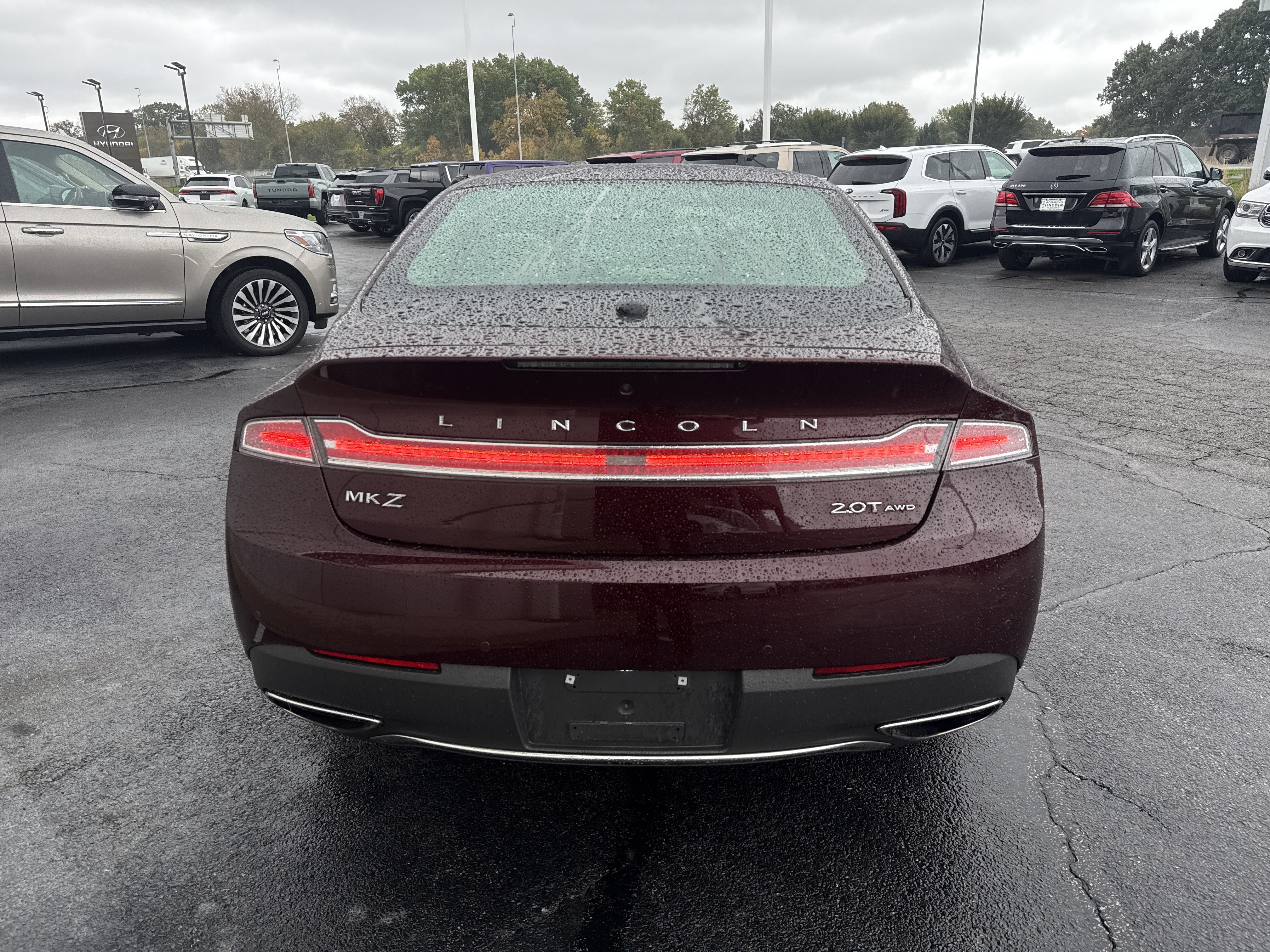 Used 2018 Lincoln MKZ Reserve w/ Climate Package AWD/4WD image 9