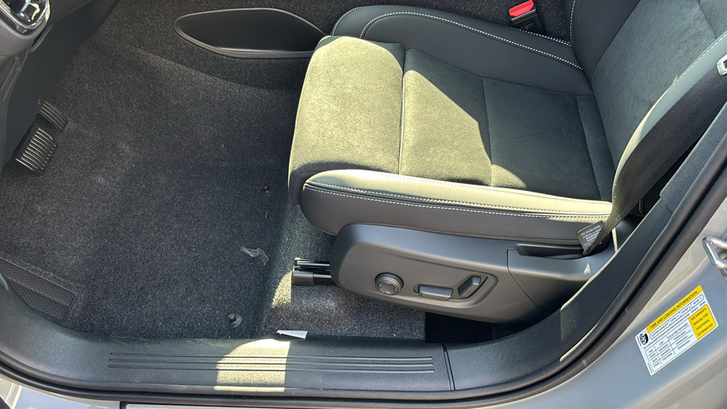New 2026 Volvo XC40 B5 Ultra w/ Protection Package Premier AWD/4WD image 26