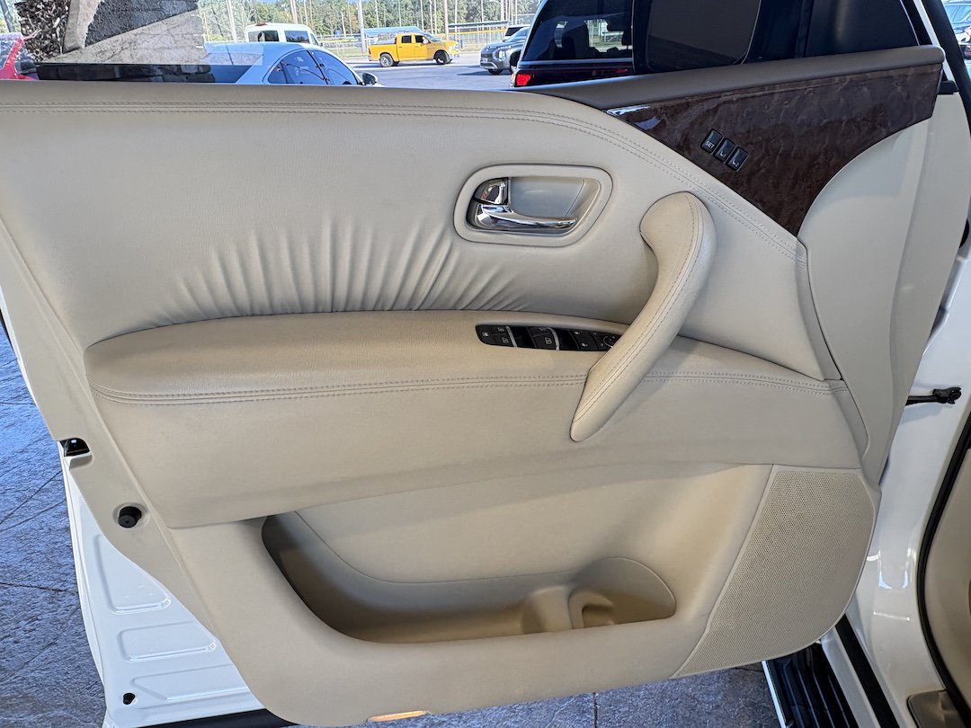 Used 2016 INFINITI QX80 4WD w/ 22" Wheel Package image 22