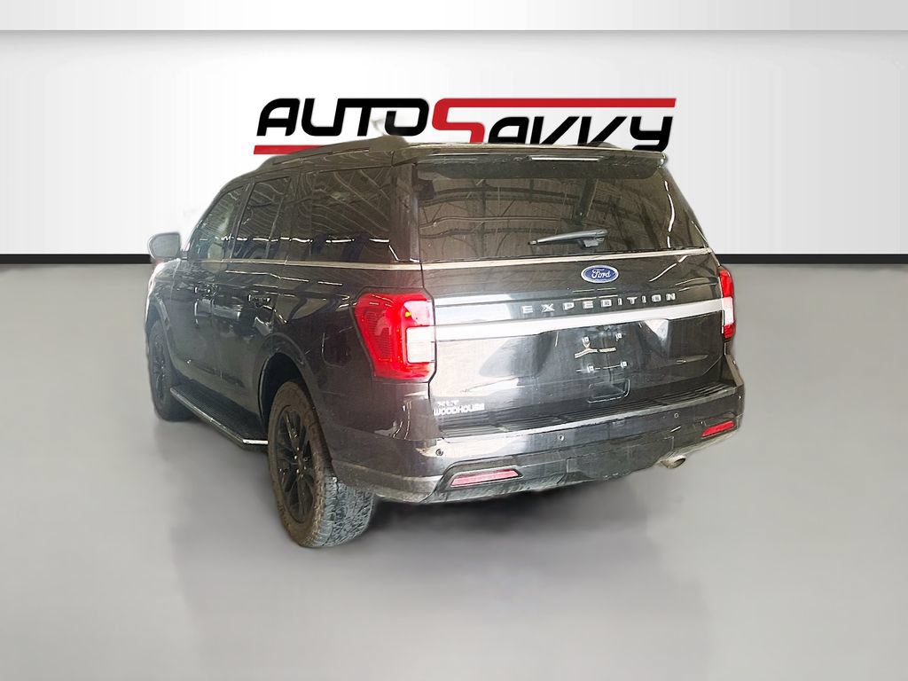 Used 2023 Ford Expedition XLT AWD/4WD image 5
