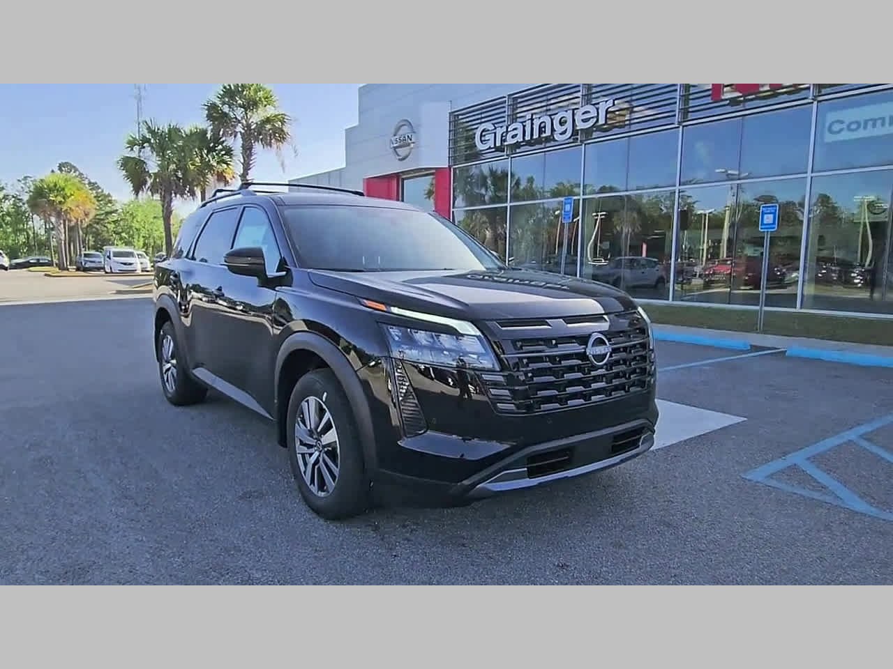 New 2026 Nissan Pathfinder SL FWD image 17