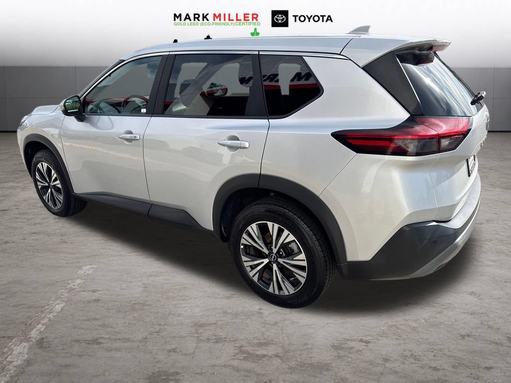 Used 2022 Nissan Rogue SV AWD/4WD image 3