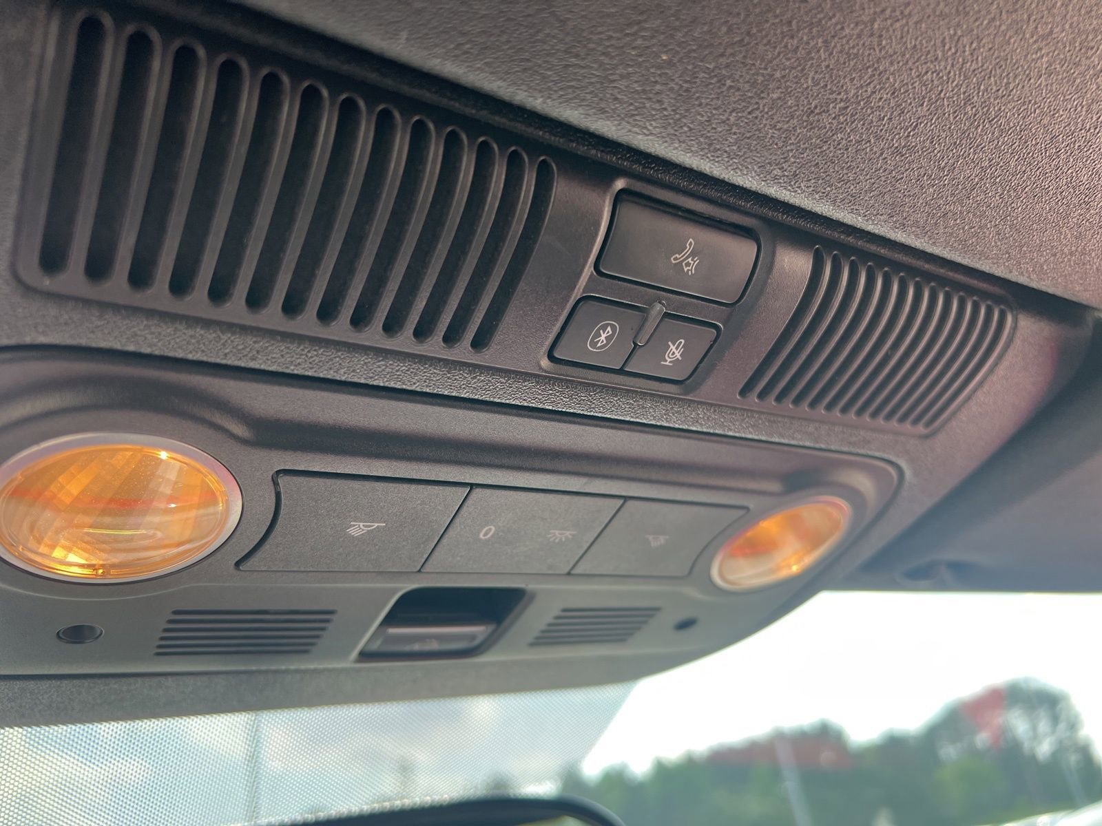 Used 2013 Volkswagen Beetle 2.5 FWD image 17