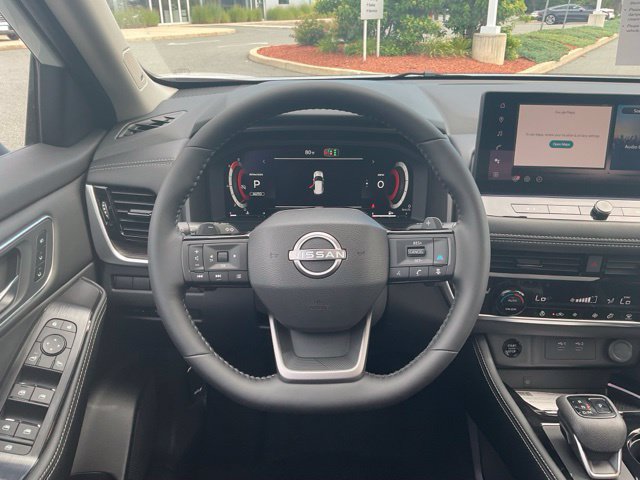 New 2026 Nissan Rogue Platinum AWD/4WD image 17