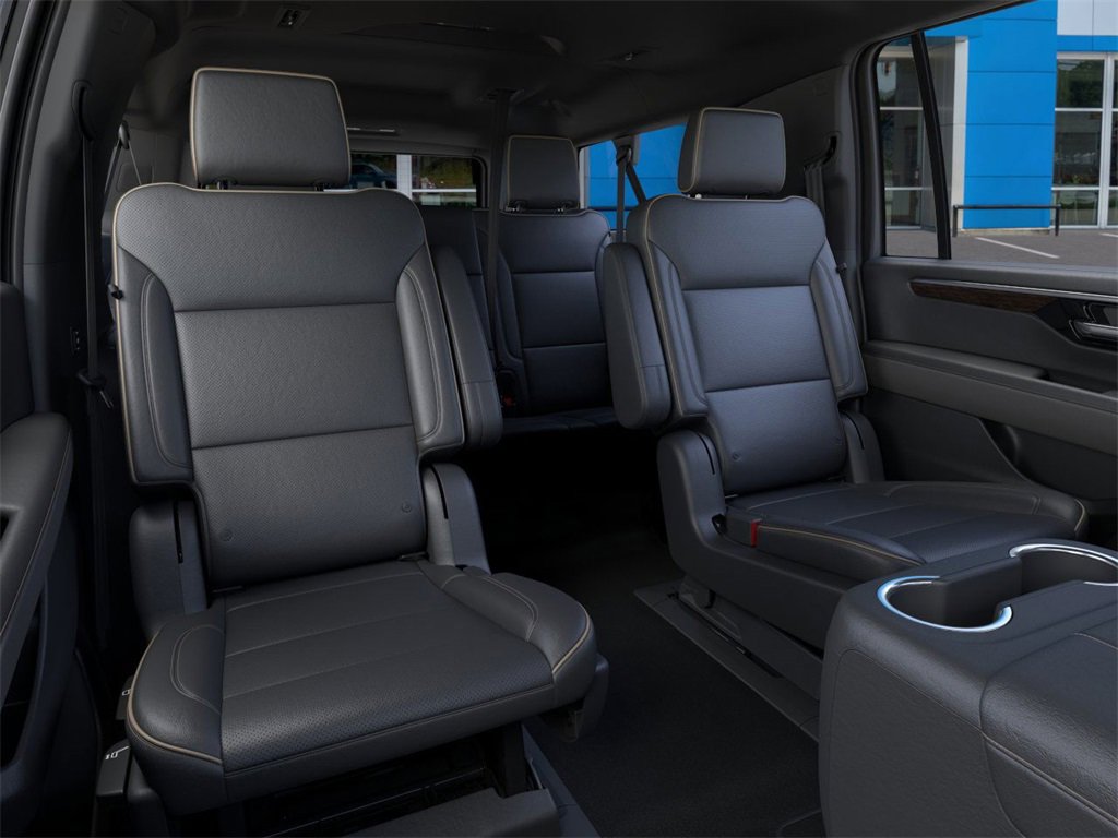 New 2026 Chevrolet Suburban Premier image 17