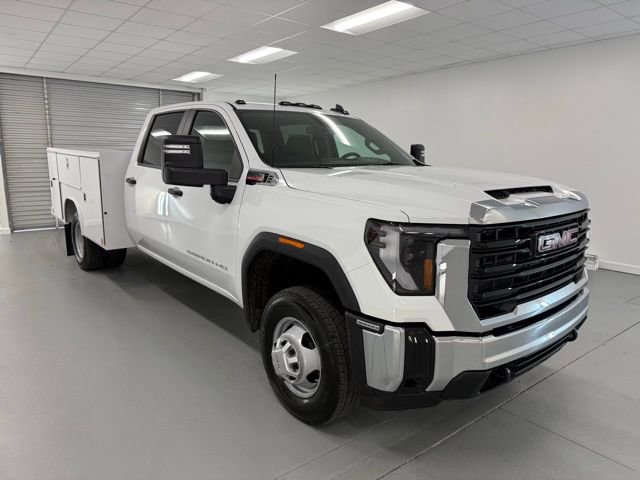 New 2026 GMC Sierra 3500 Pro w/ Convenience Package RWD image 3
