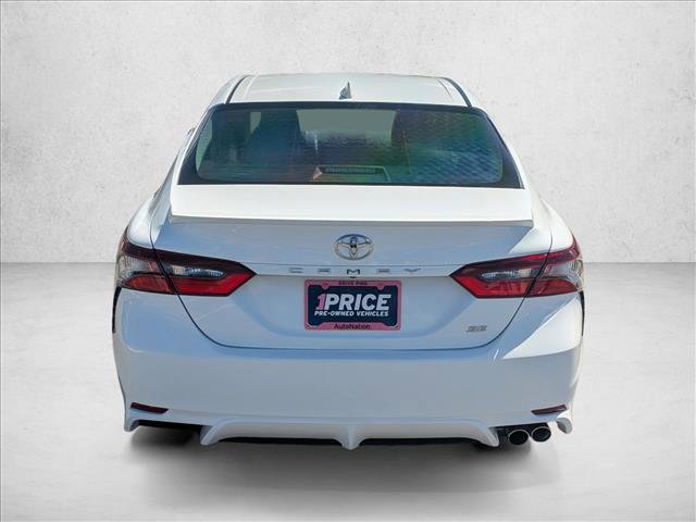 Used 2022 Toyota Camry SE image 6