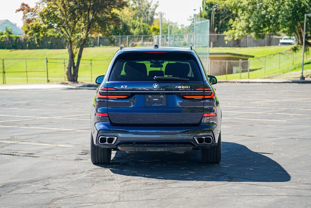 Used 2023 BMW X7 M60i image 6
