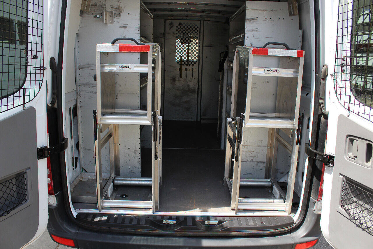 Used 2013 Mercedes-Benz Sprinter 2500 image 15