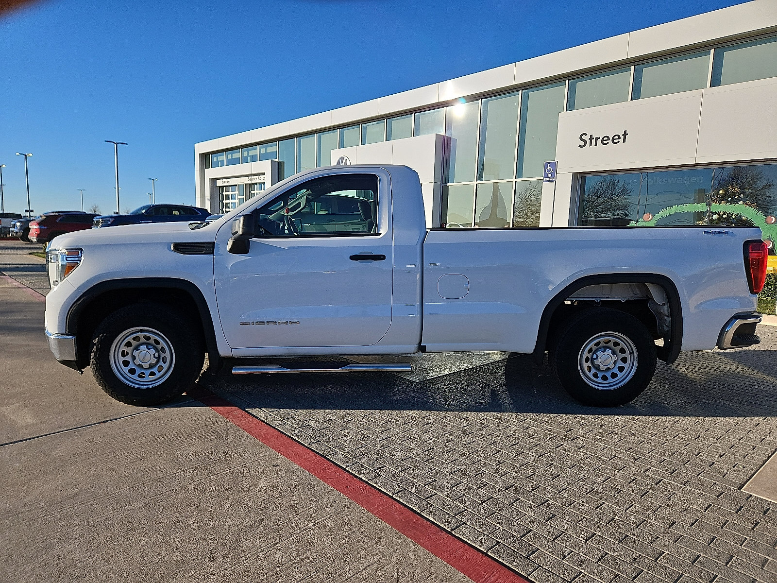 Used 2022 GMC Sierra 1500 Pro w/ Sierra Value Package image 2
