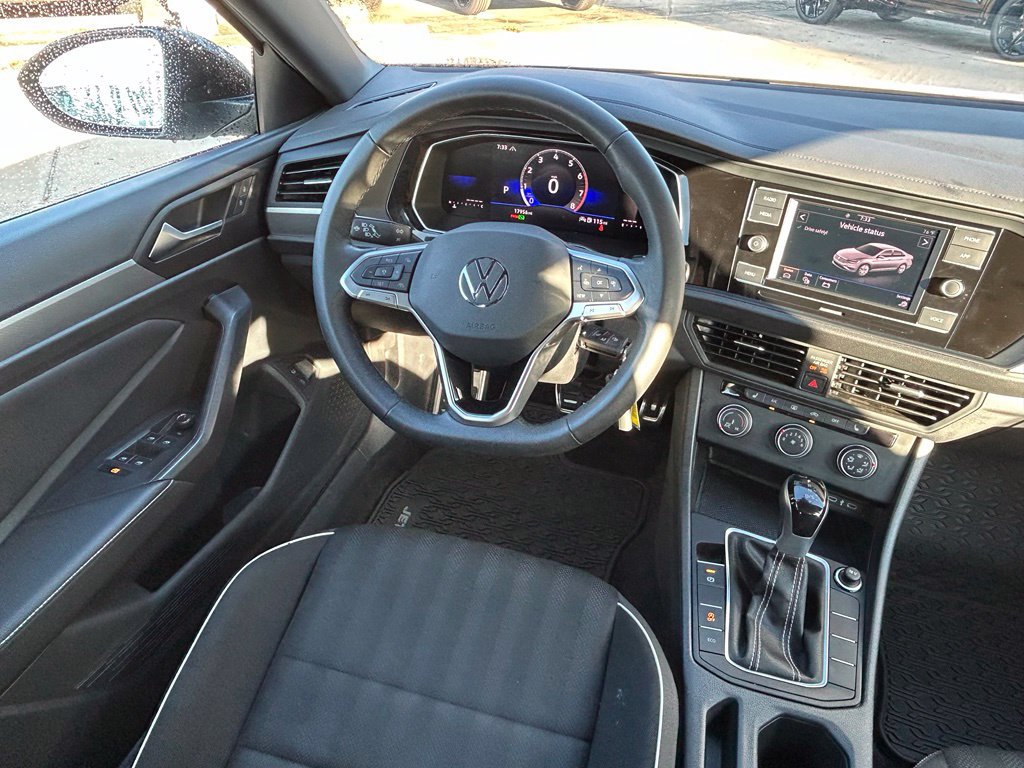Certified 2024 Volkswagen Jetta Sport FWD image 9