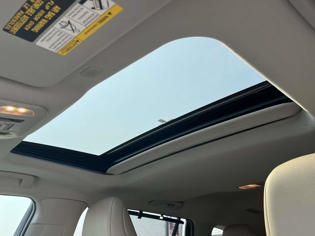 Used 2022 Toyota Highlander XLE FWD image 14