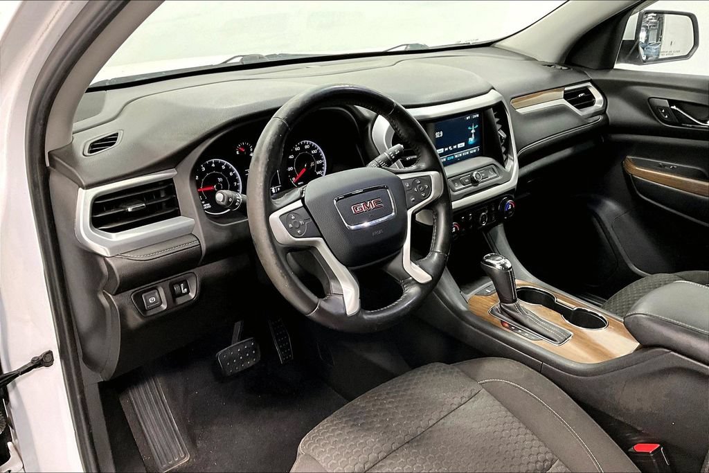 Used 2019 GMC Acadia SLE FWD image 16