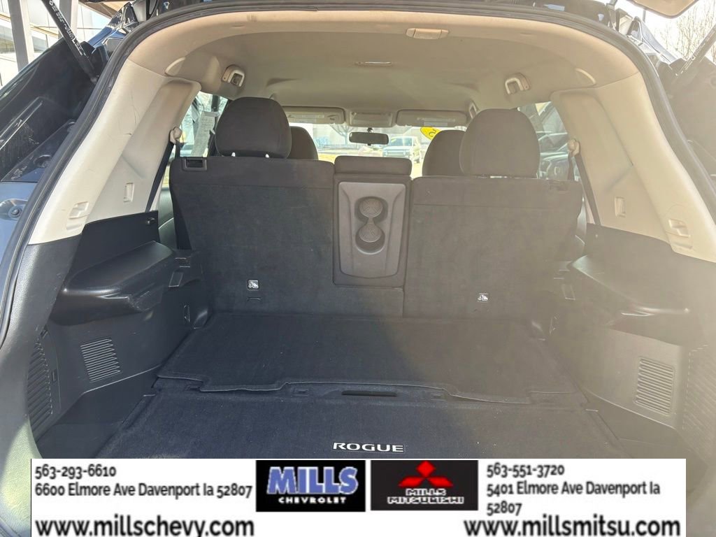 Used 2015 Nissan Rogue S image 13