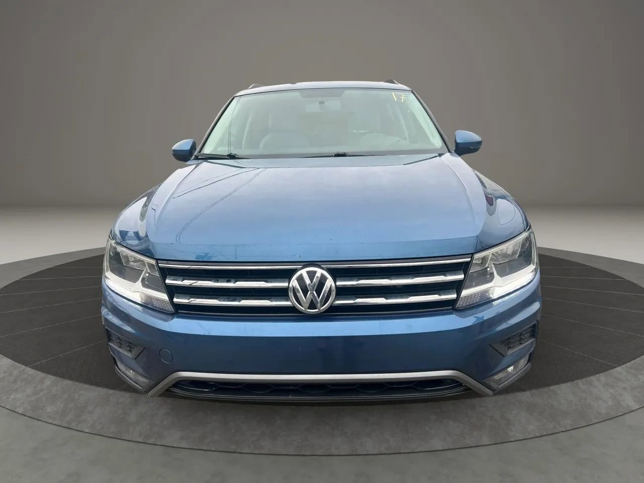 Used 2018 Volkswagen Tiguan S AWD/4WD image 2