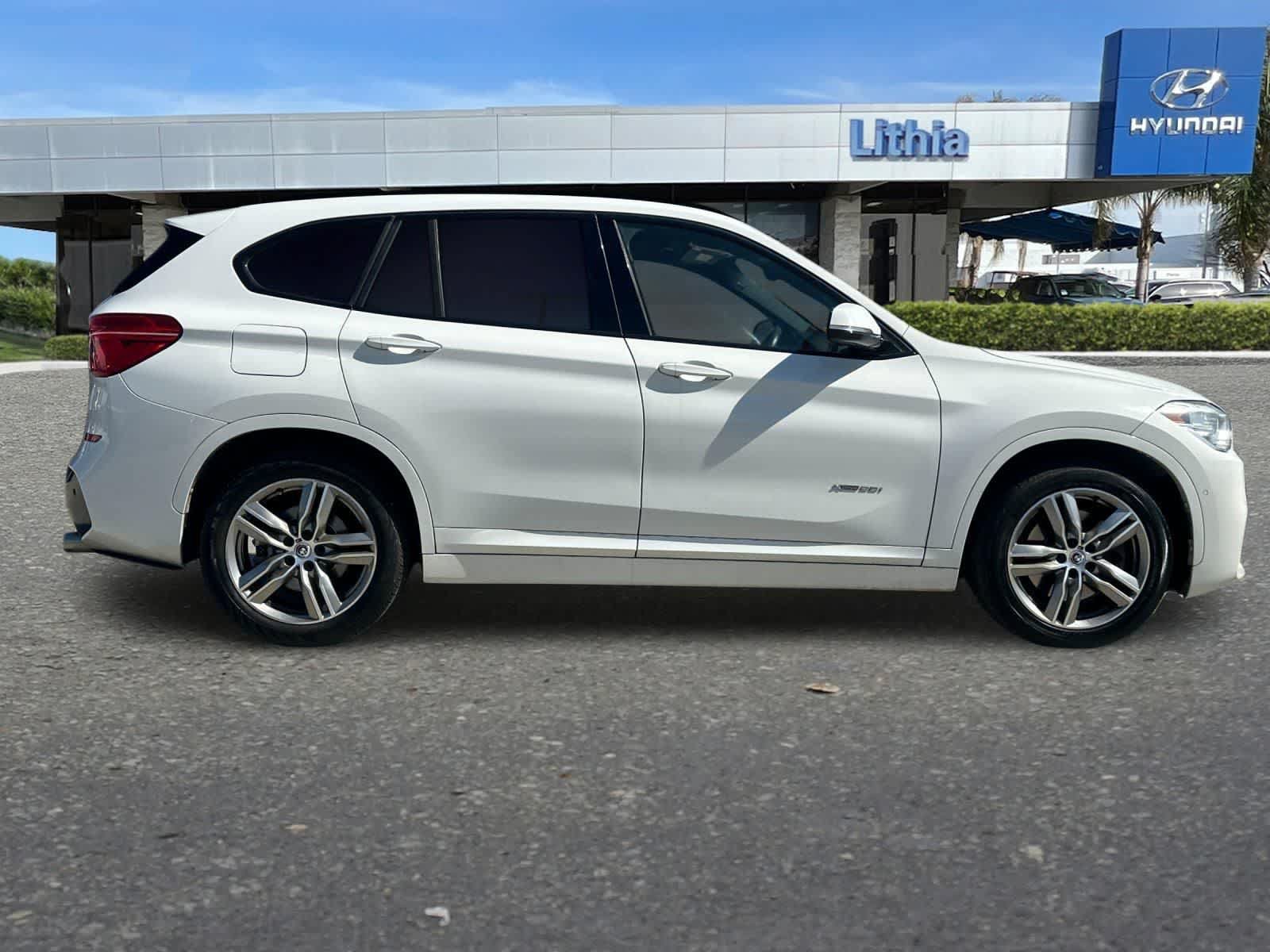 Used 2017 BMW X1 xDrive28i AWD/4WD image 9