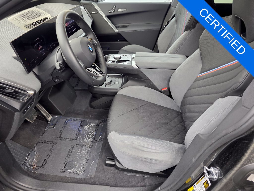 Certified 2026 BMW iX xDrive60 w/ M Sport Package AWD/4WD image 9