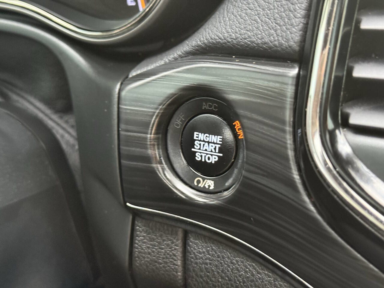 Used 2020 Jeep Grand Cherokee Limited X image 27