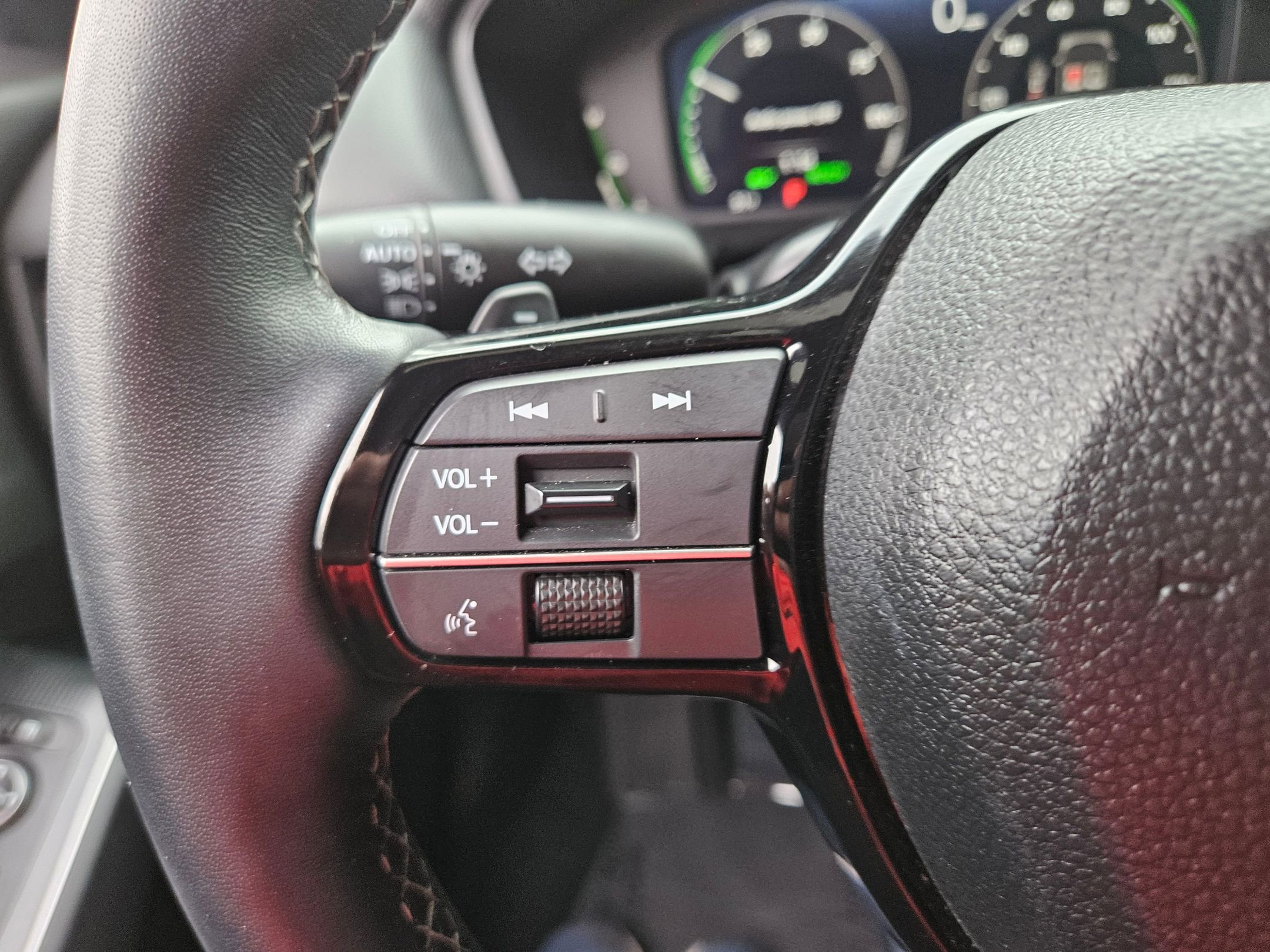 Certified 2025 Honda Civic Sport Touring image 22