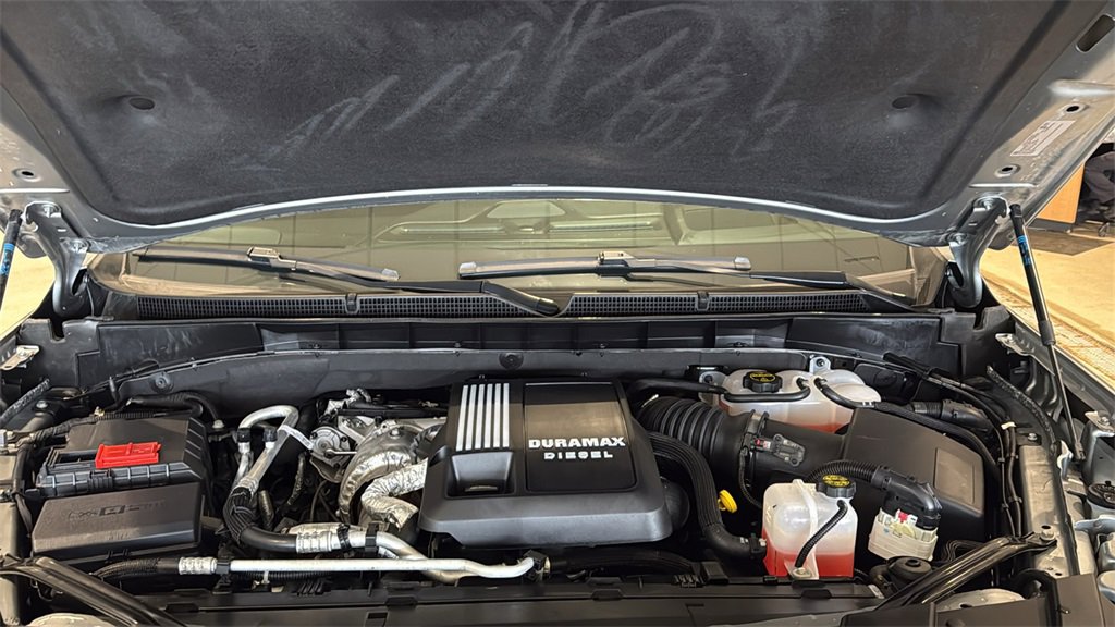 Used 2024 GMC Yukon Denali w/ Denali Reserve Package image 11