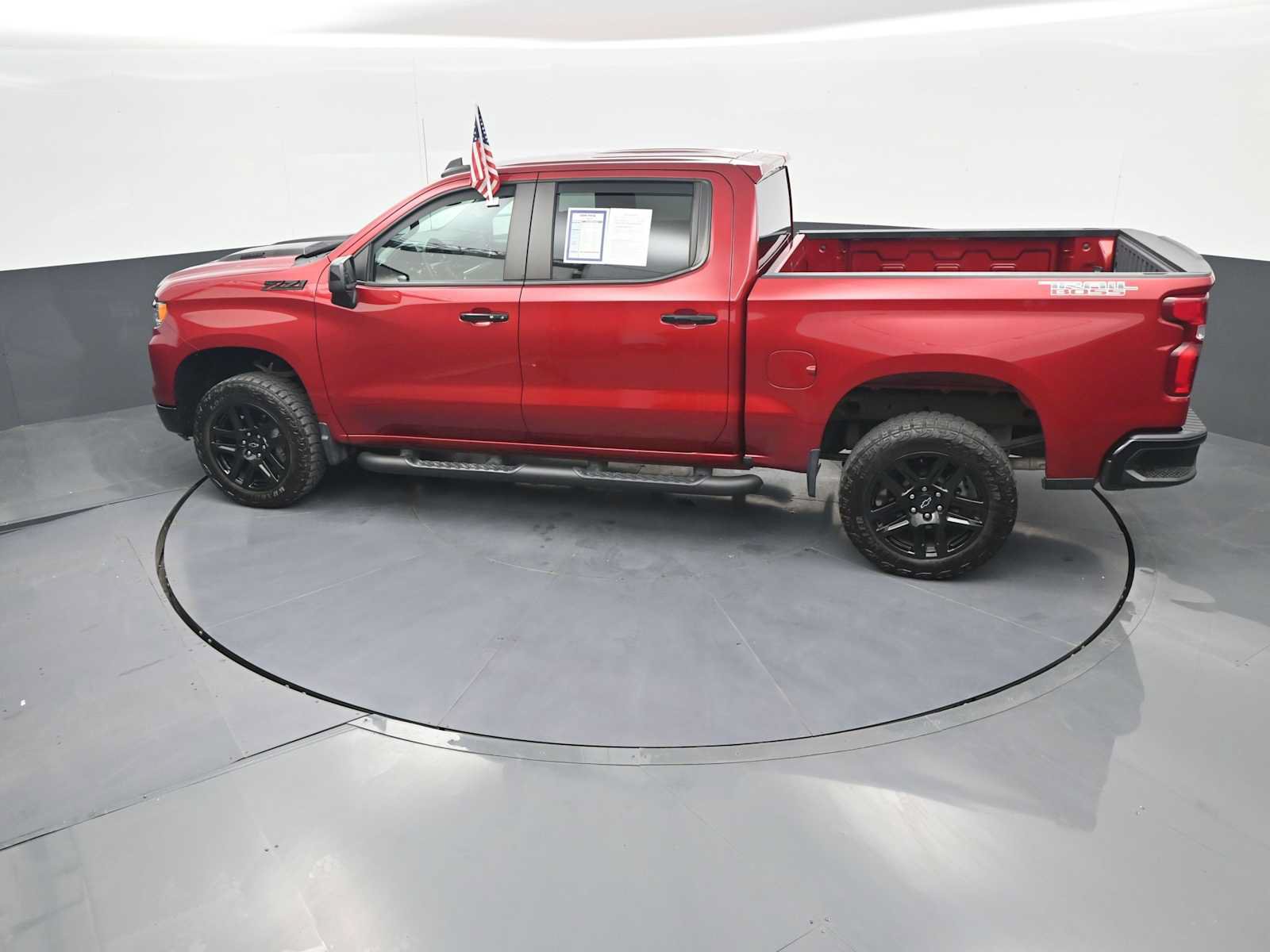 Used 2024 Chevrolet Silverado 1500 LT Trail Boss w/ LPO, Dark Essentials Package AWD/4WD image 28