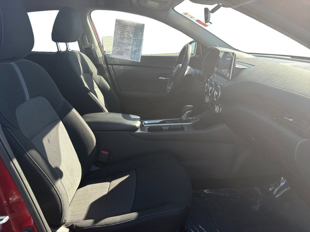 Used 2024 Nissan Sentra SV FWD image 17