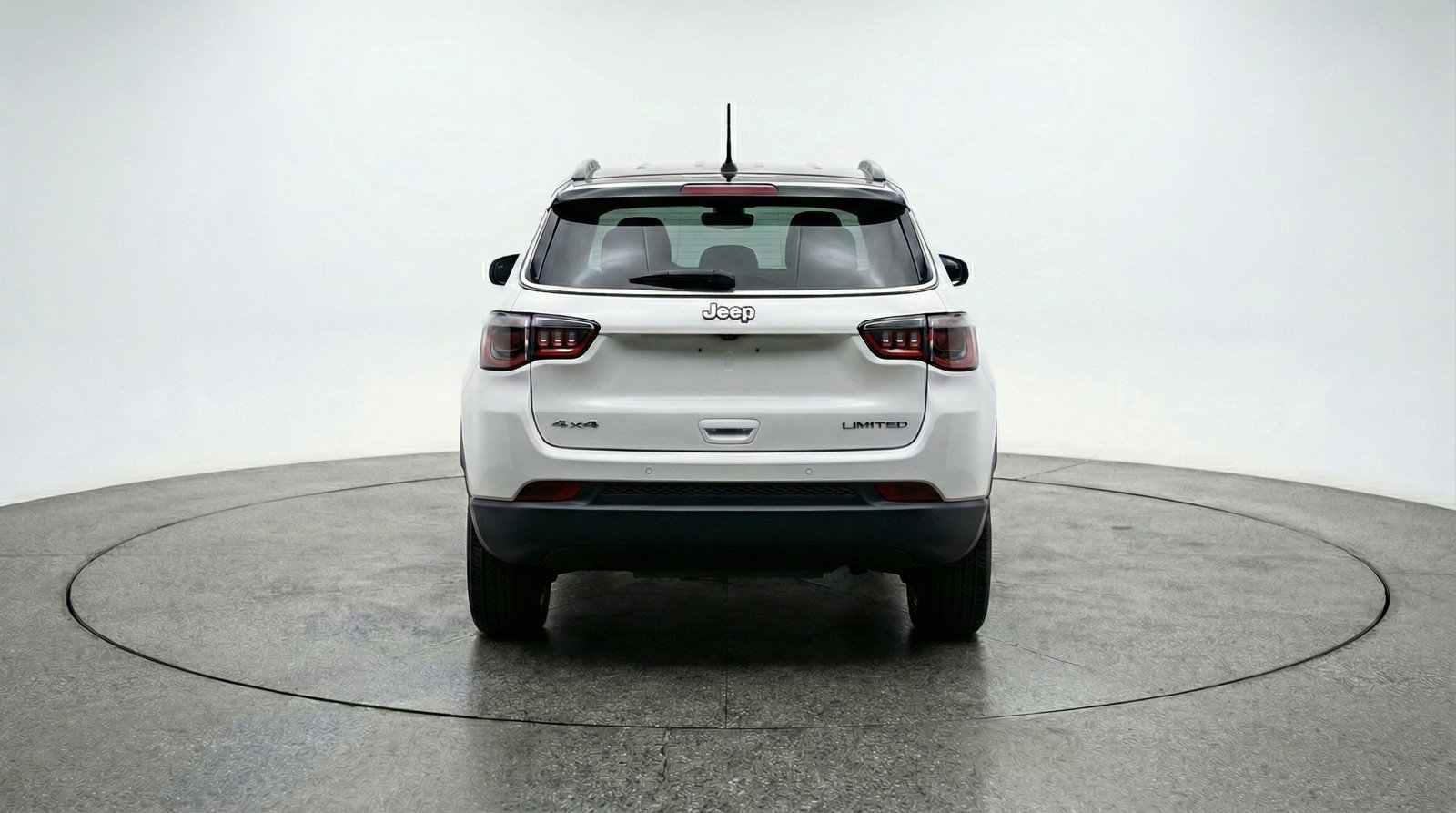 Used 2025 Jeep Compass Trailhawk AWD/4WD image 7