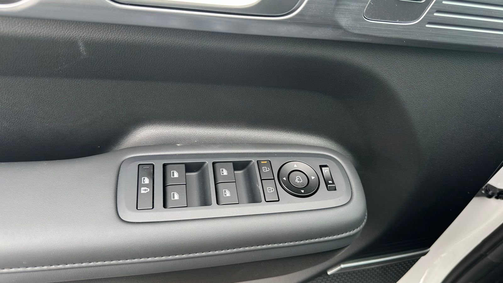 New 2026 Hyundai Santa Fe Limited image 11