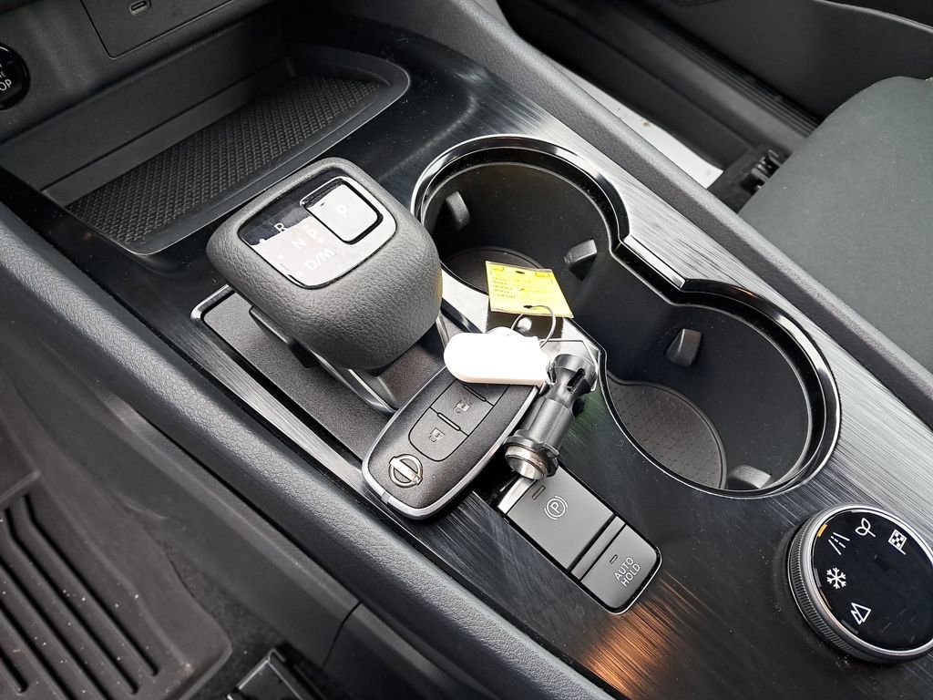 Certified 2024 Nissan Rogue S image 25