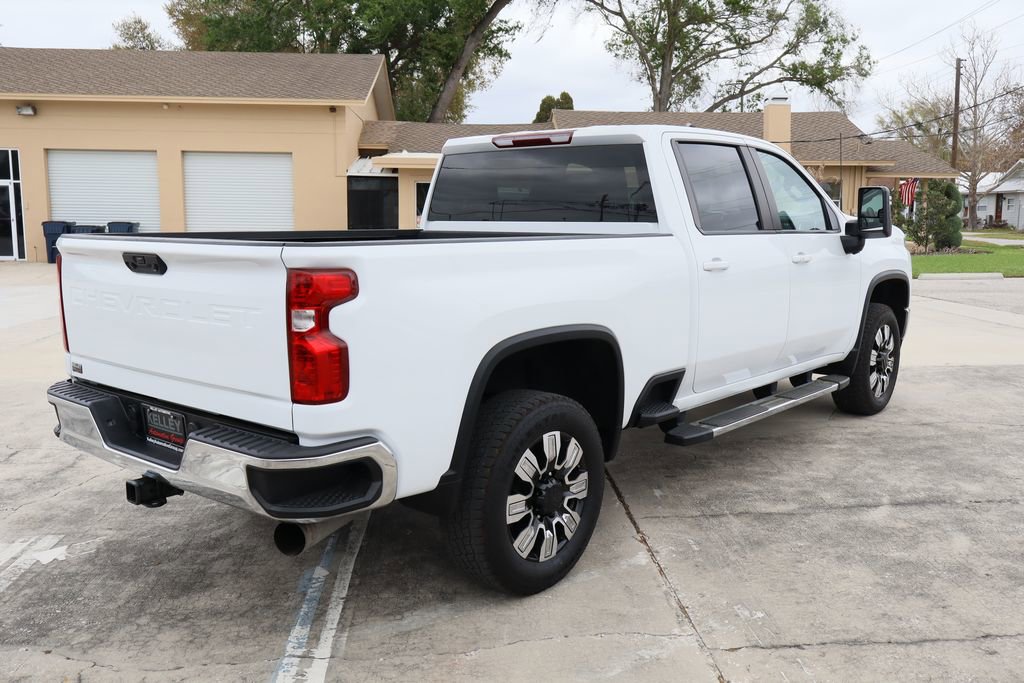 Certified 2023 Chevrolet Silverado 2500 LT w/ Convenience Package image 9