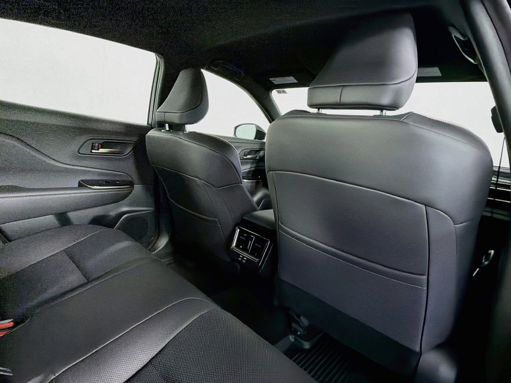 Used 2026 Toyota Crown AWD/4WD image 27