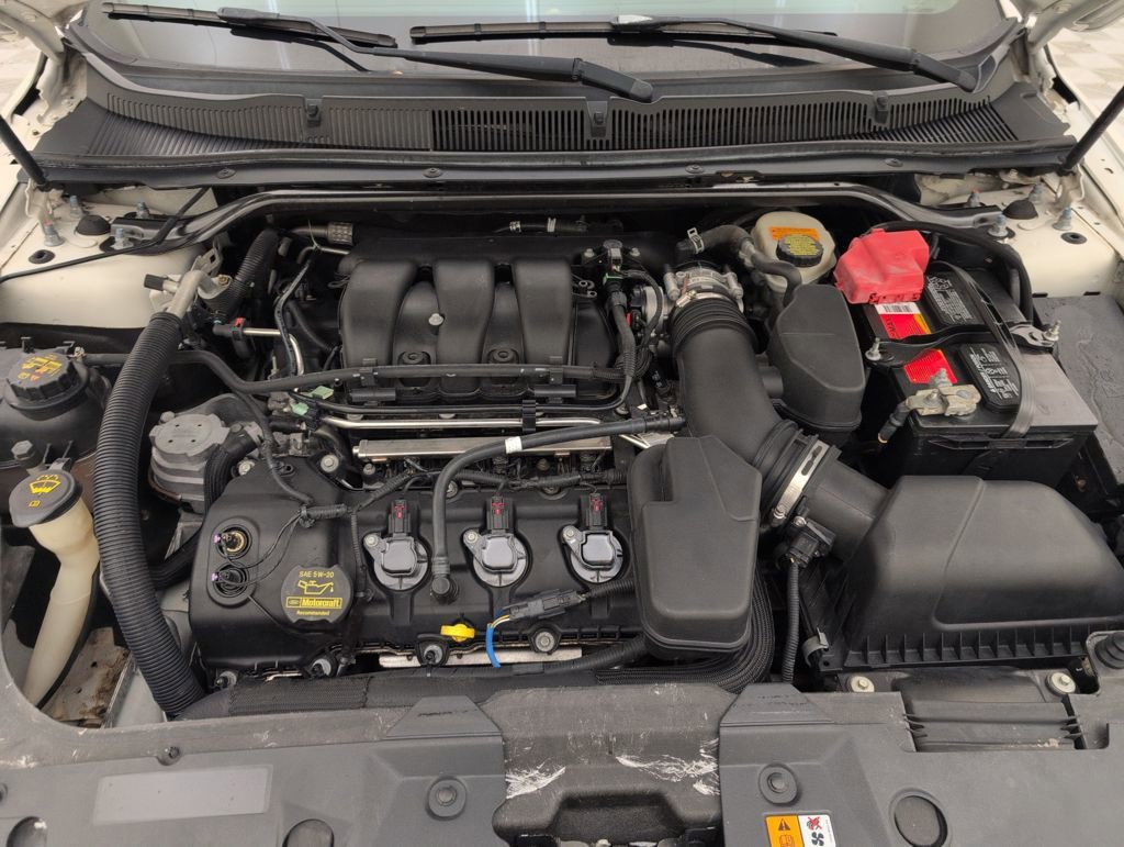 Used 2013 Ford Taurus Limited image 39