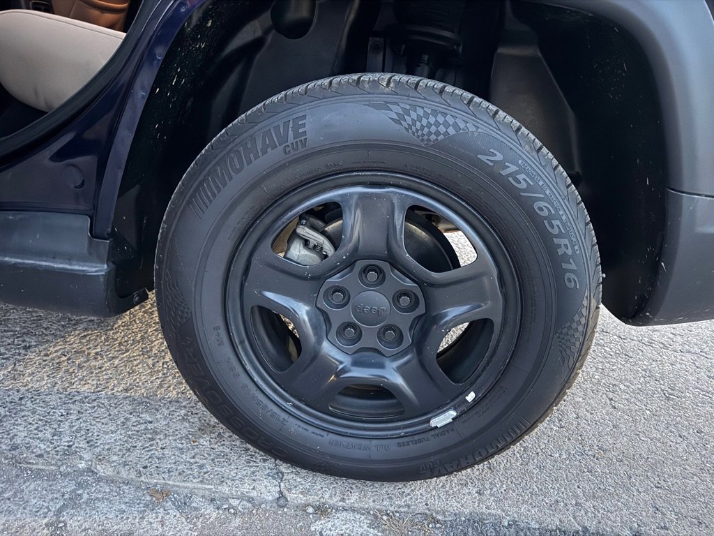 Used 2020 Jeep Compass Sport image 16