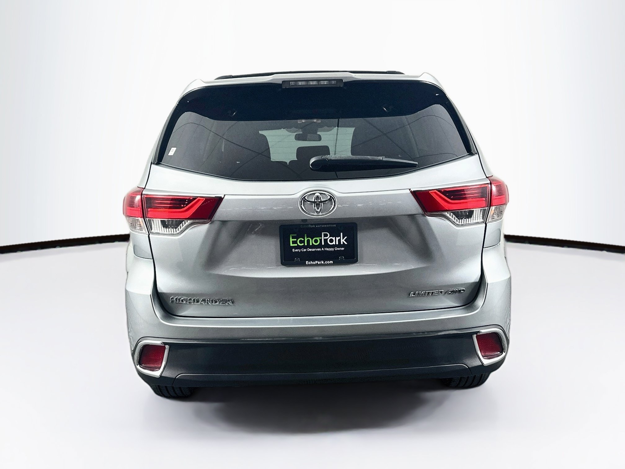 Used 2019 Toyota Highlander LE FWD image 7