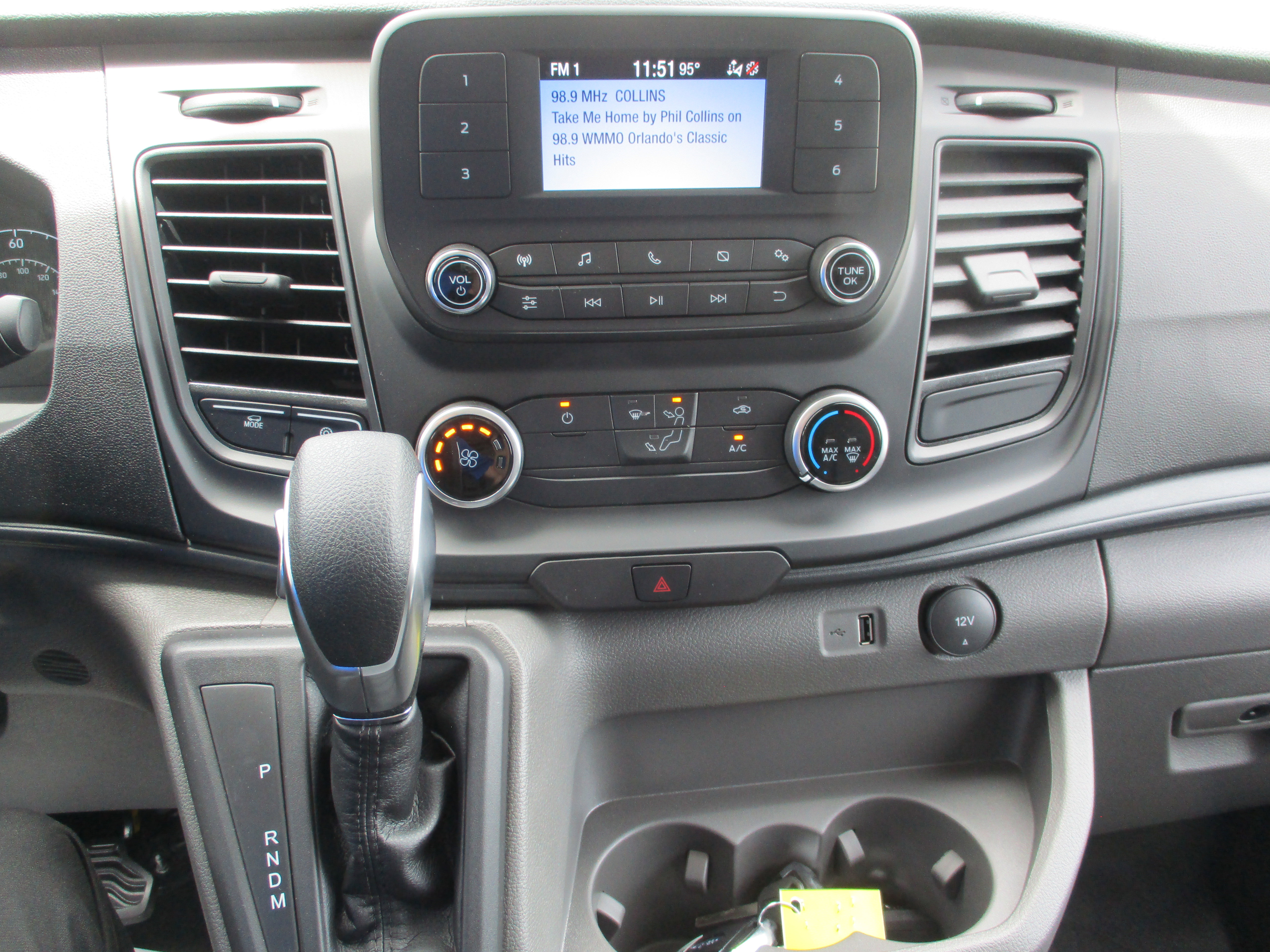 New 2025 Ford Transit 250 148 Medium Roof image 12