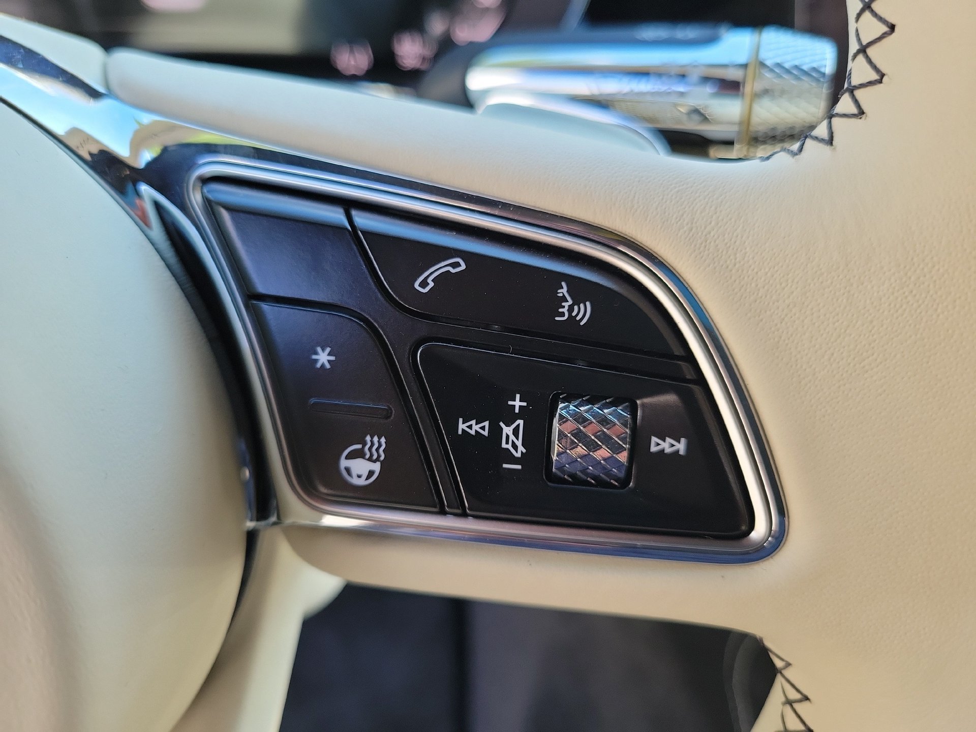 New 2026 Bentley Continental GT Azure AWD/4WD image 26