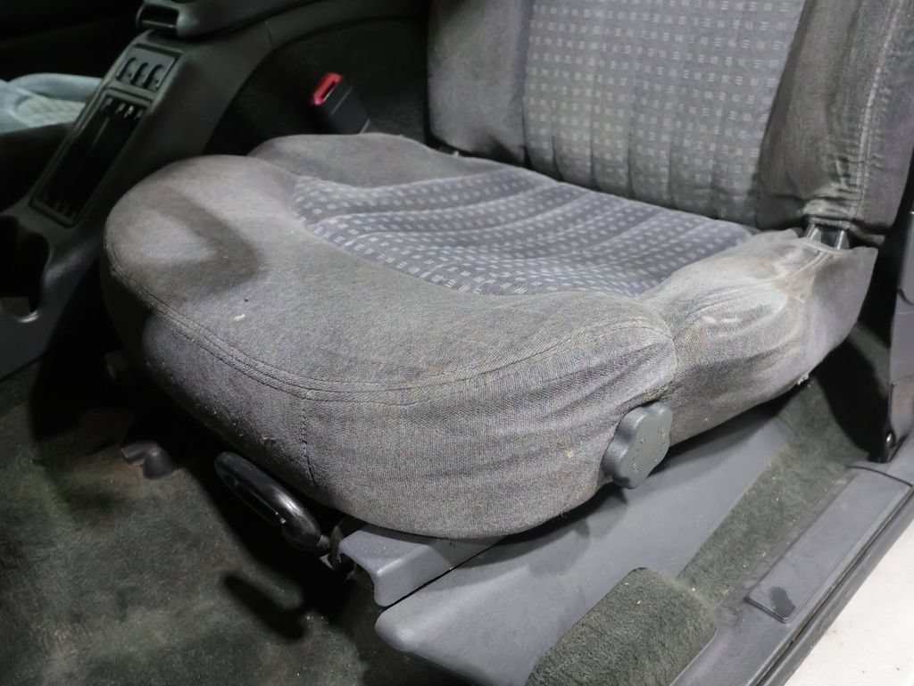 Used 1998 Chevrolet Blazer LS w/ Preferred Equipment Group RWD image 11